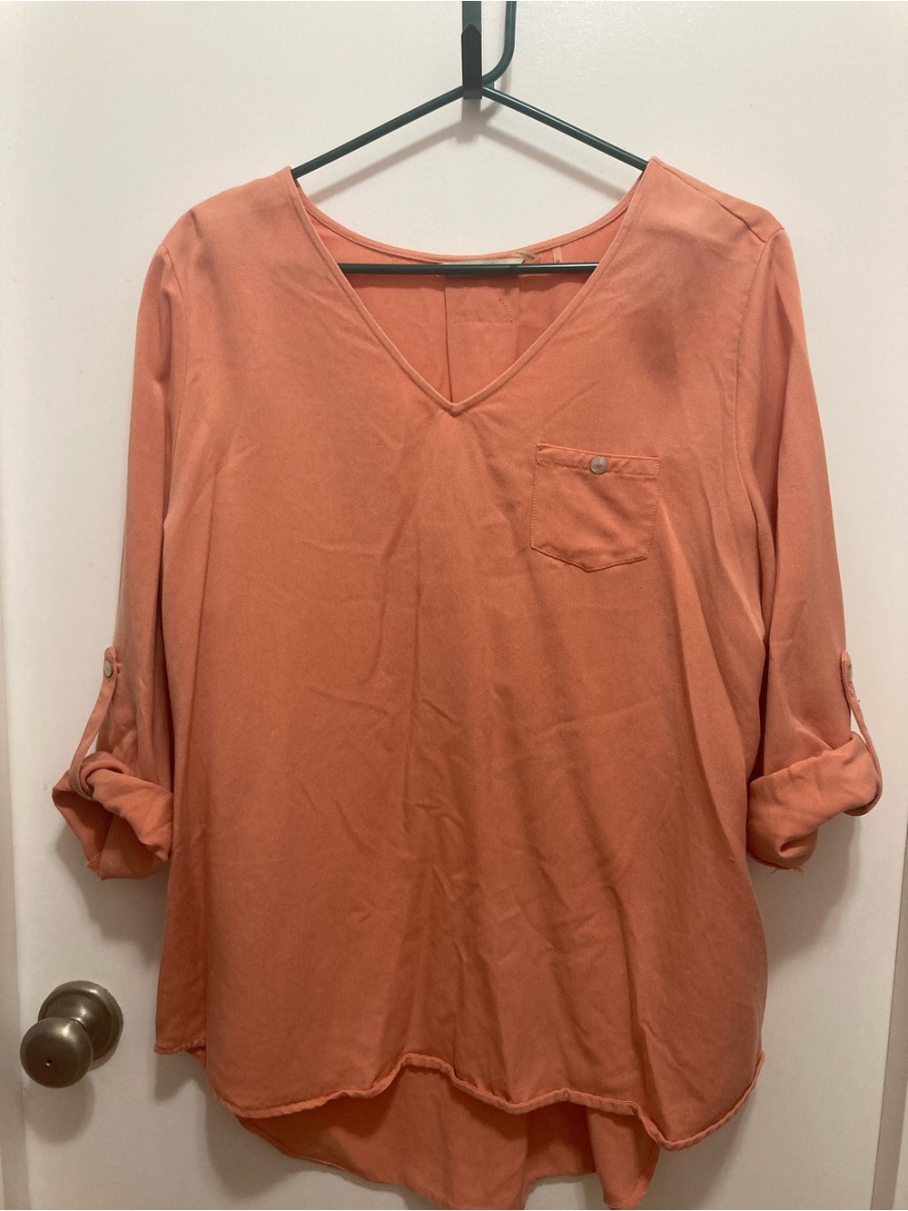 SoftSurroundings Peach colored V neck Tunic Top. Size Medium
